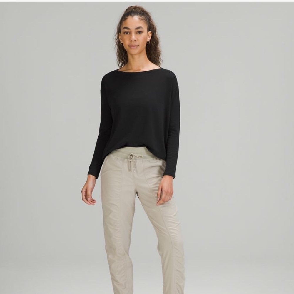 Lululemon - Back In Action